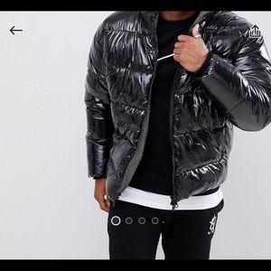 Size medium mens bubble coat